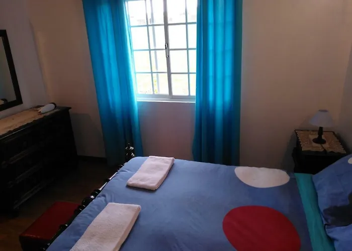 Pedro Sousa Na Relva Quarto em Acomodações Particulares *